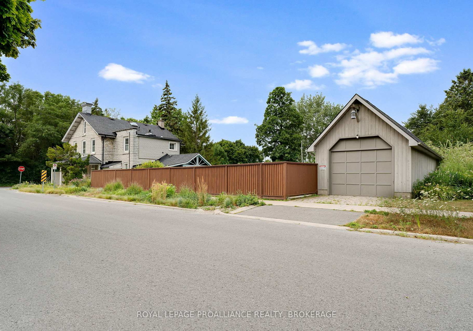 2-alwington-avenue-kingston-ontario-x13520546