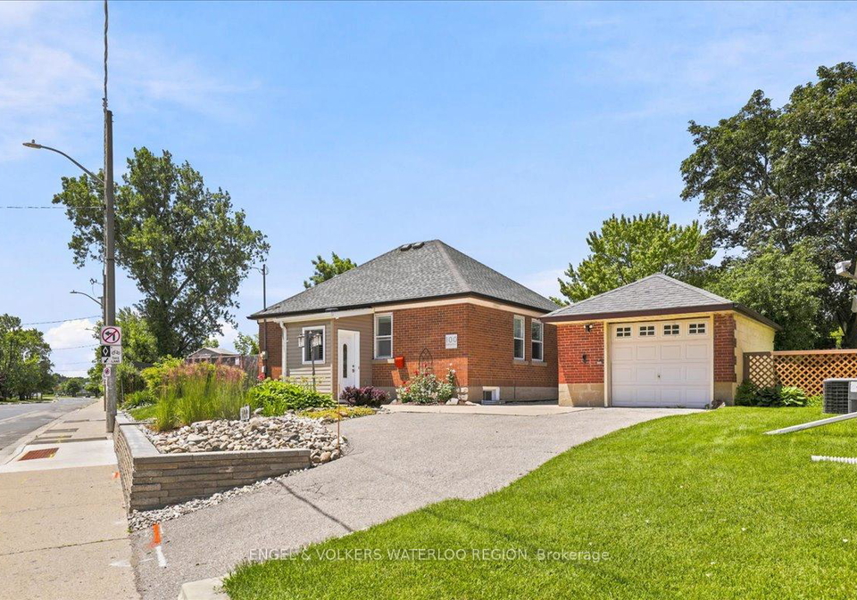 100-stirling-avenue-s-kitchener-ontario-x13520578