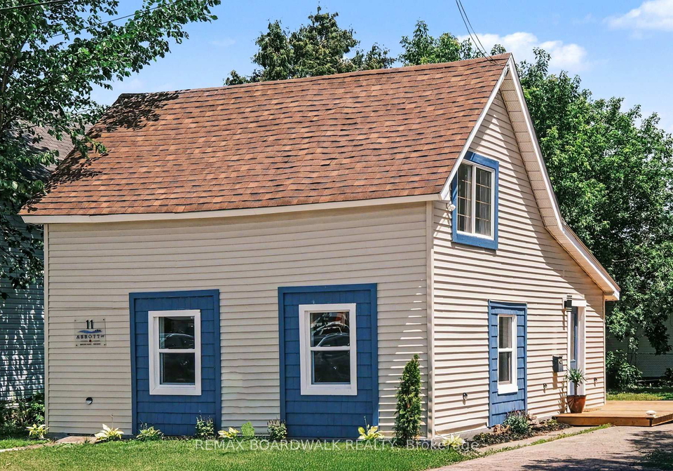 11-abbott-street-s-smiths-falls-ontario-x13520666