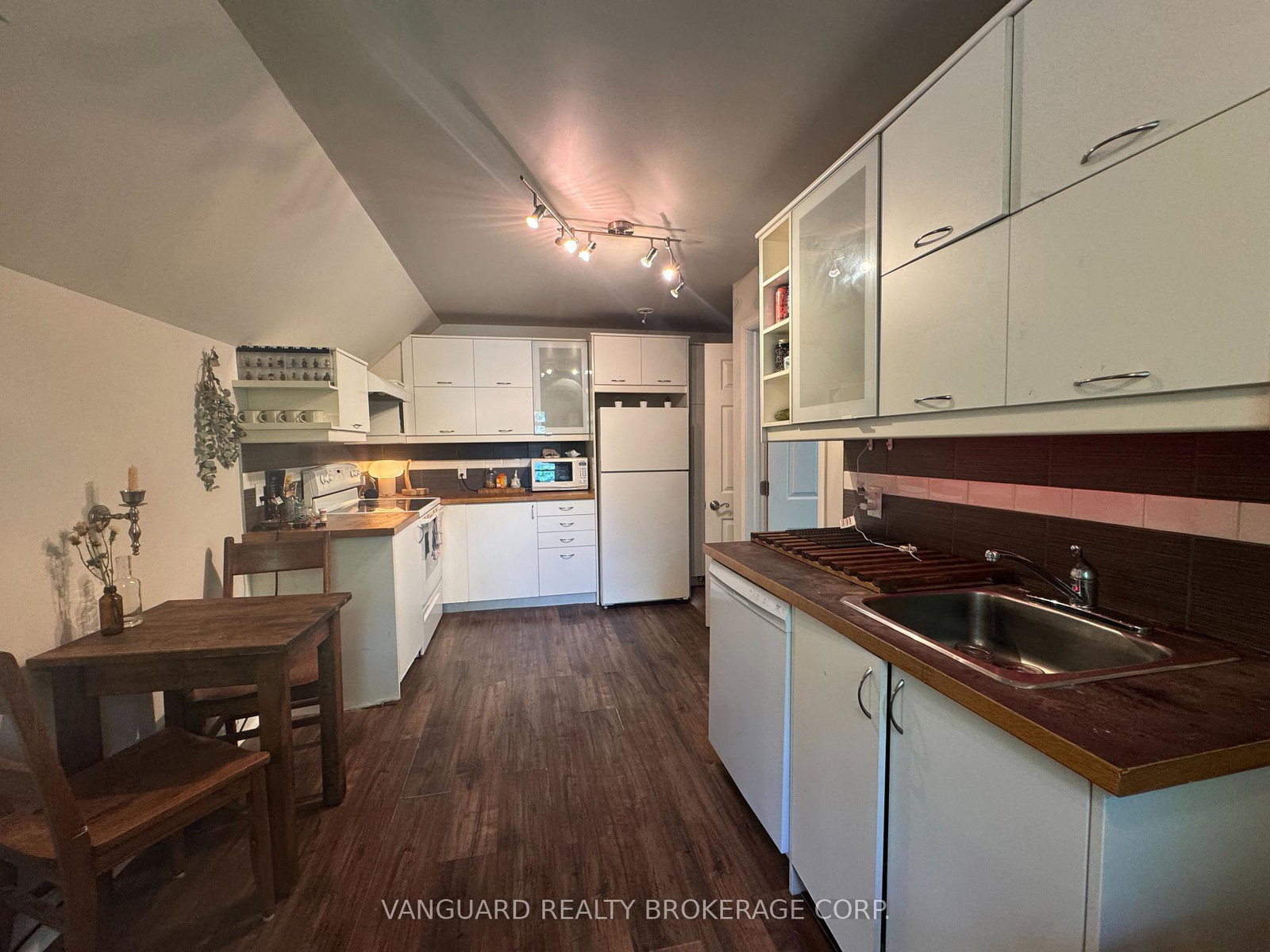 76-wellington-street-kitchener-ontario-x13520756