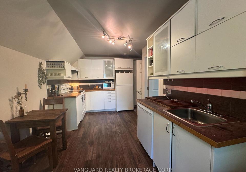 76-wellington-street-kitchener-ontario-x13520756
