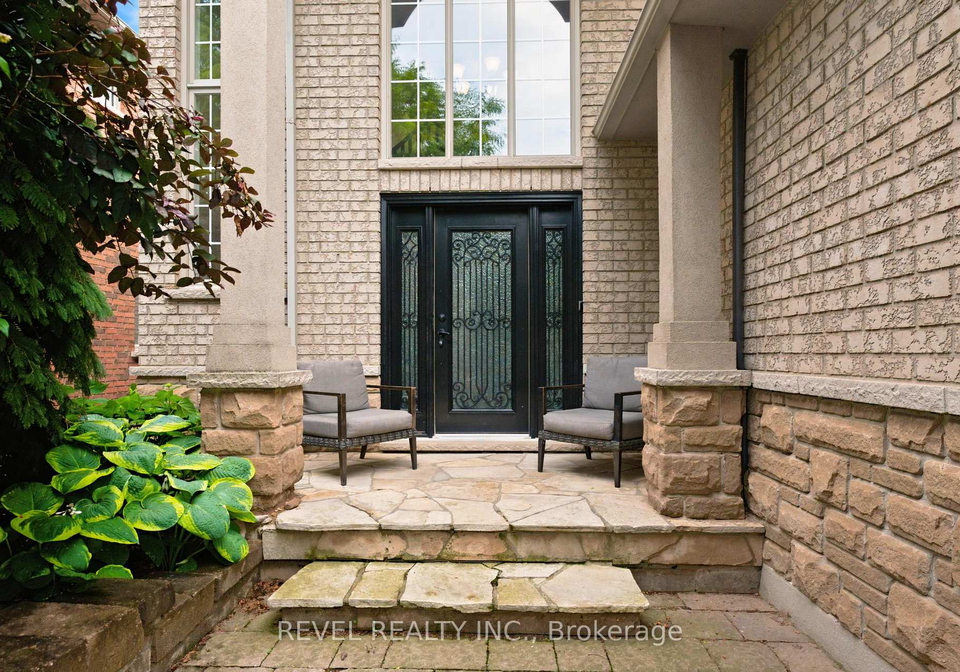 207-valridge-drive-hamilton-ontario-x13520842