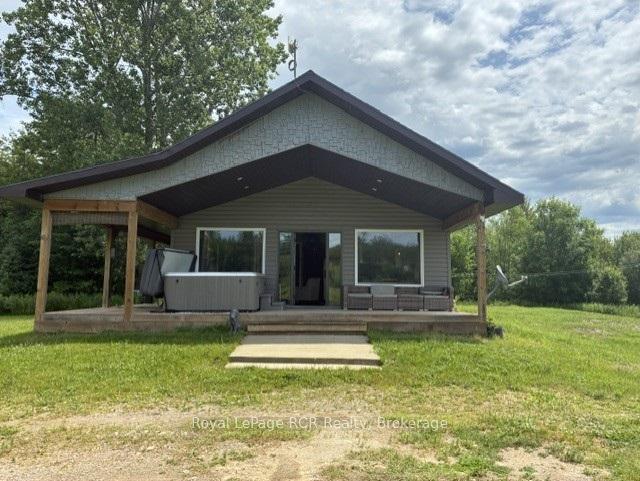 382162-e-concession-17-road-e-georgian-bluffs-ontario-x13521422