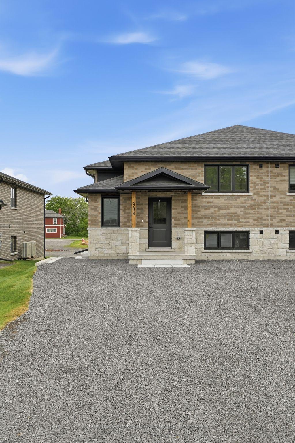 90b-lywood-street-belleville-ontario-x13521556
