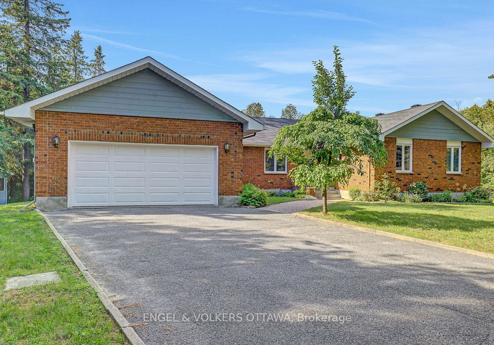 132-grey-stone-drive-ottawa-ontario-x13521622