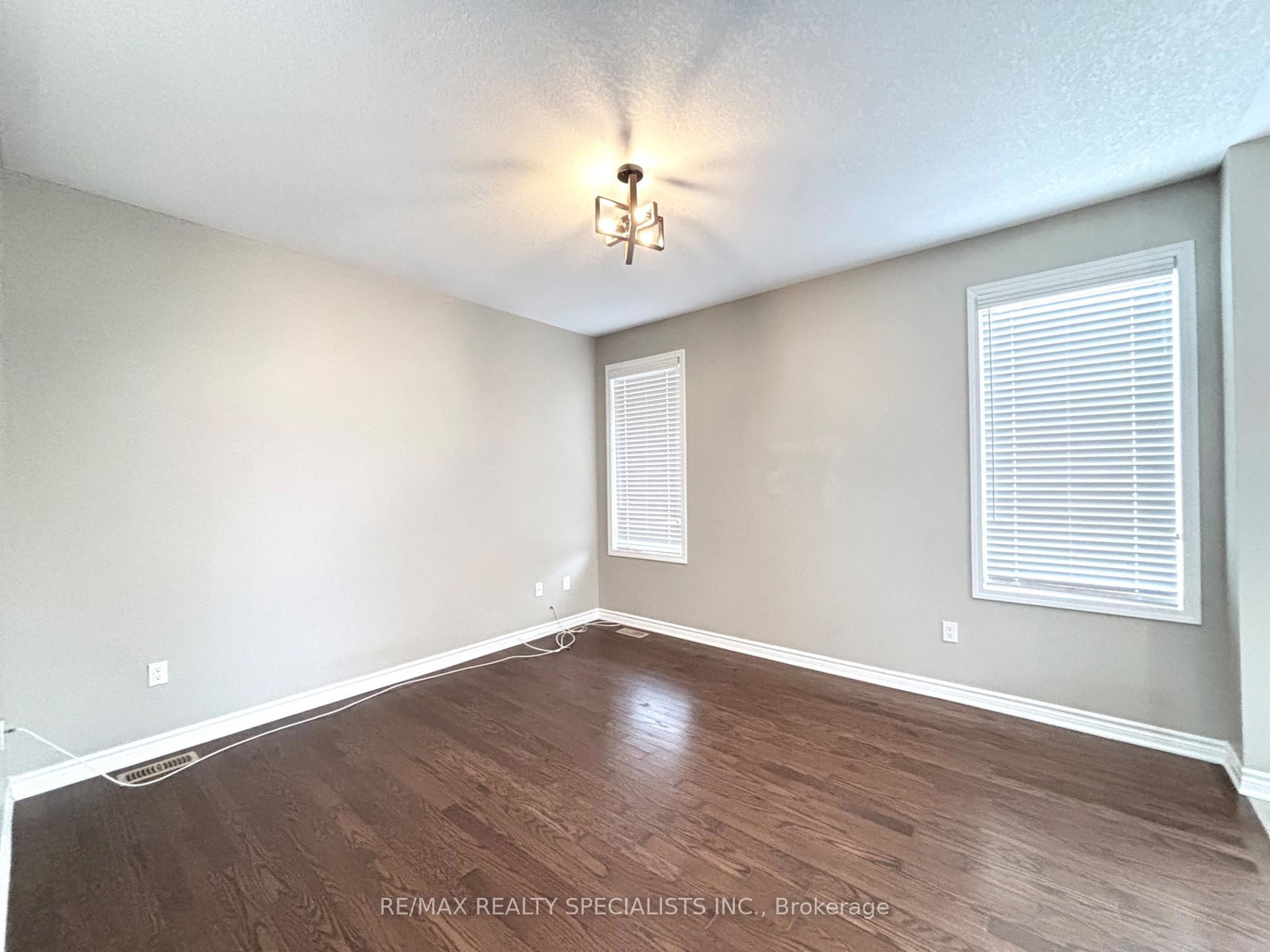 227-spring-creek-drive-hamilton-ontario-x13521656