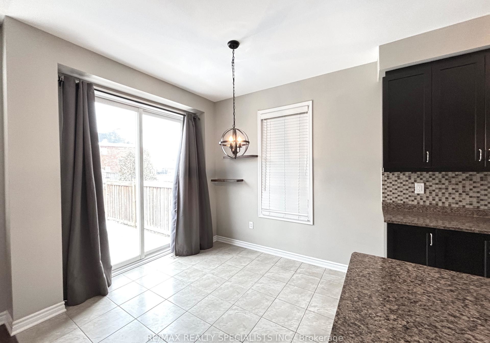 227-spring-creek-drive-hamilton-ontario-x13521656