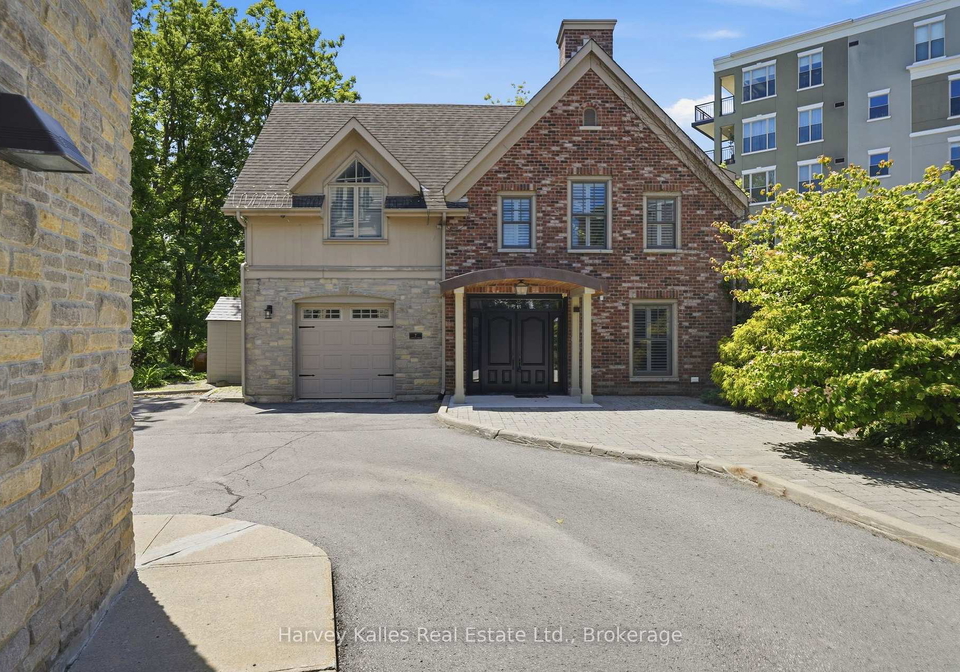 4-bridge-street-prince-edward-county-ontario-x13521740