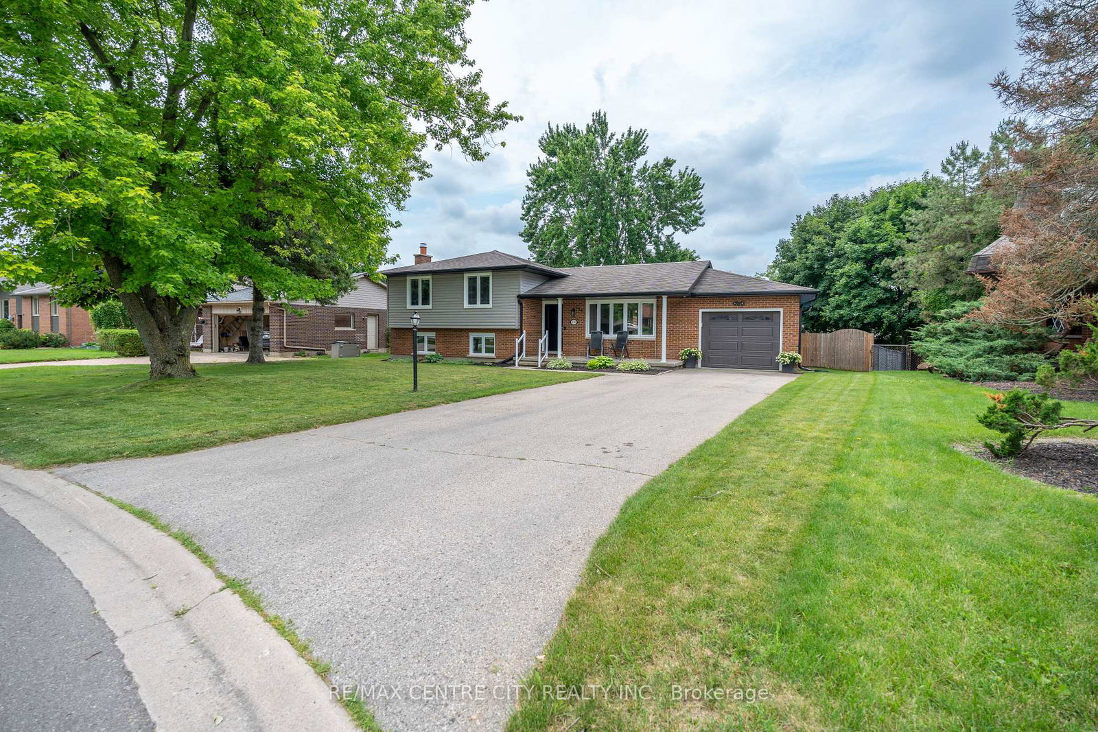 159-sherwood-crescent-thames-centre-ontario-x13521862