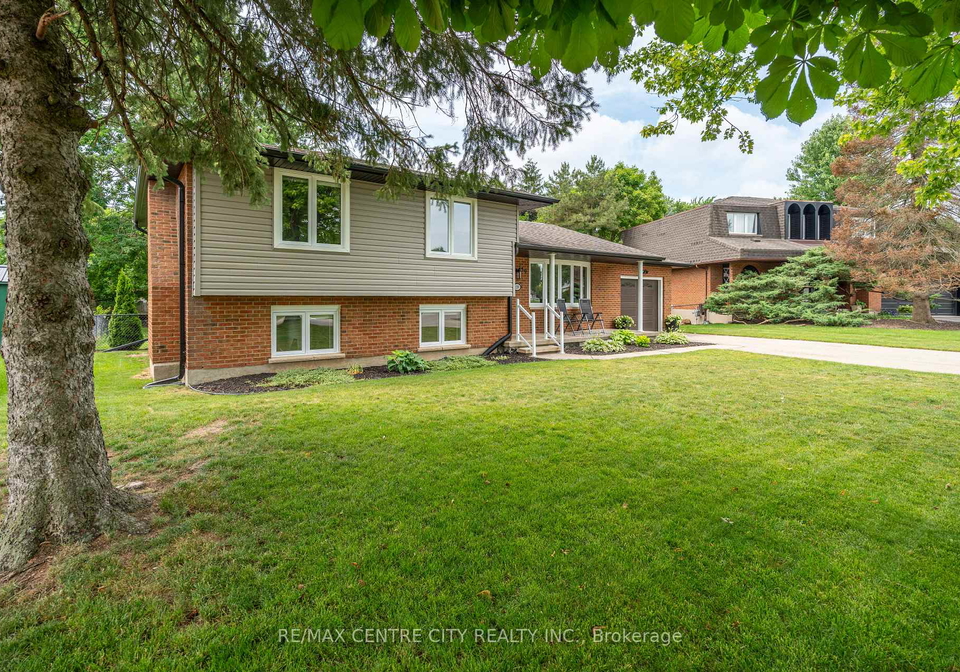 159-sherwood-crescent-thames-centre-ontario-x13521862