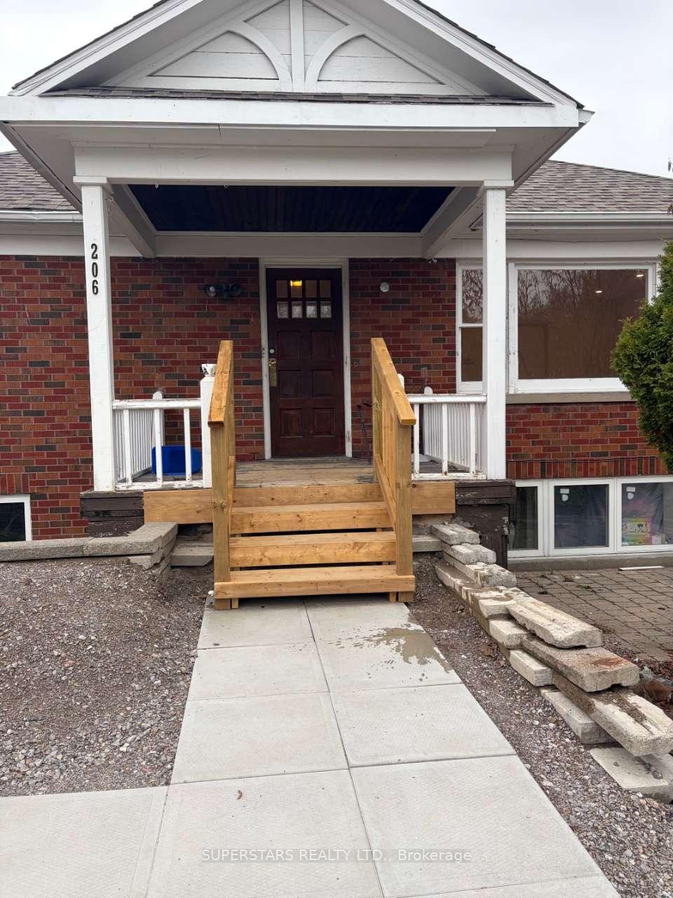 206-lindsay-street-s-kawartha-lakes-ontario-x13521980