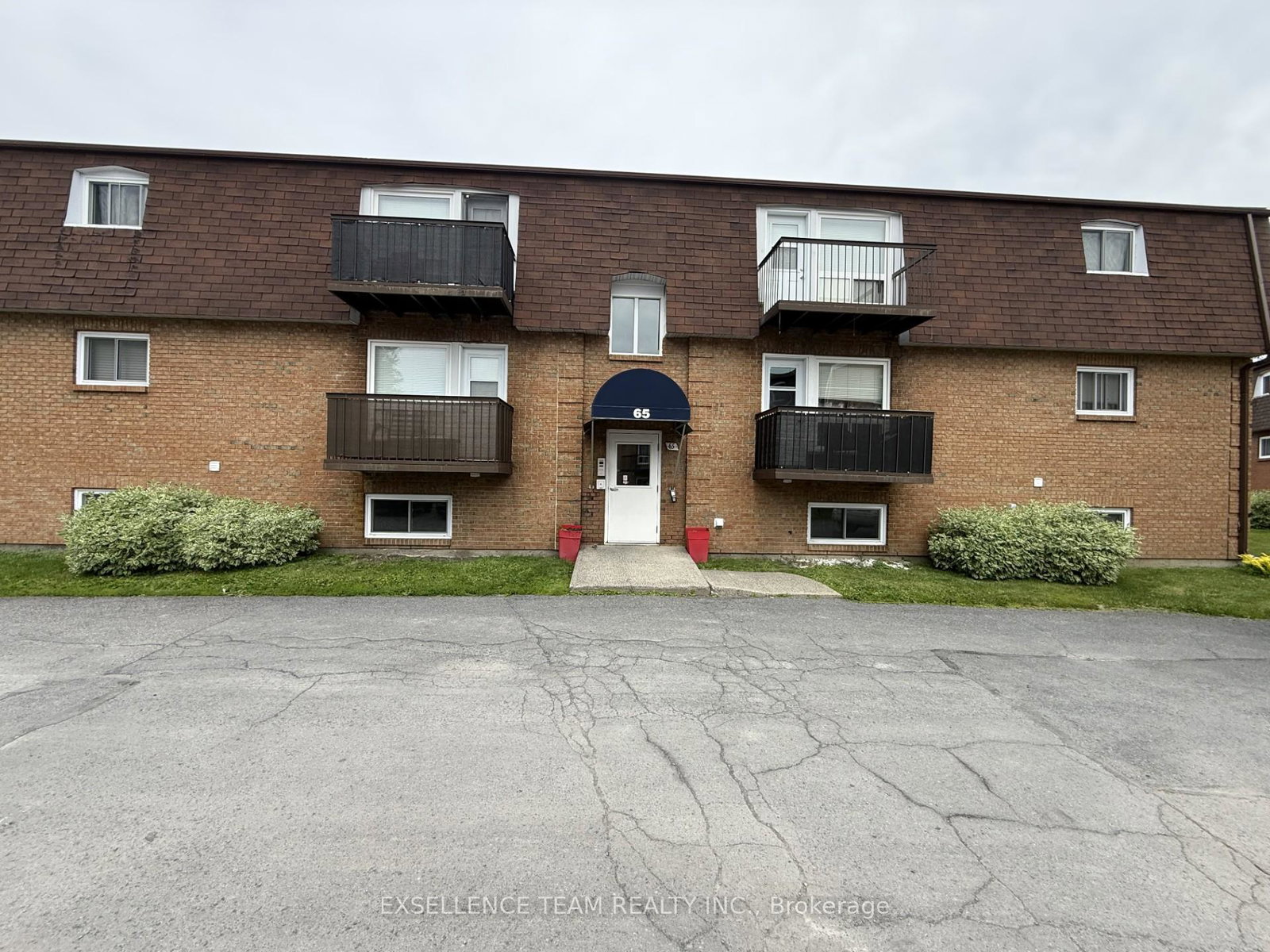 65-race-street-cornwall-ontario-x13522556