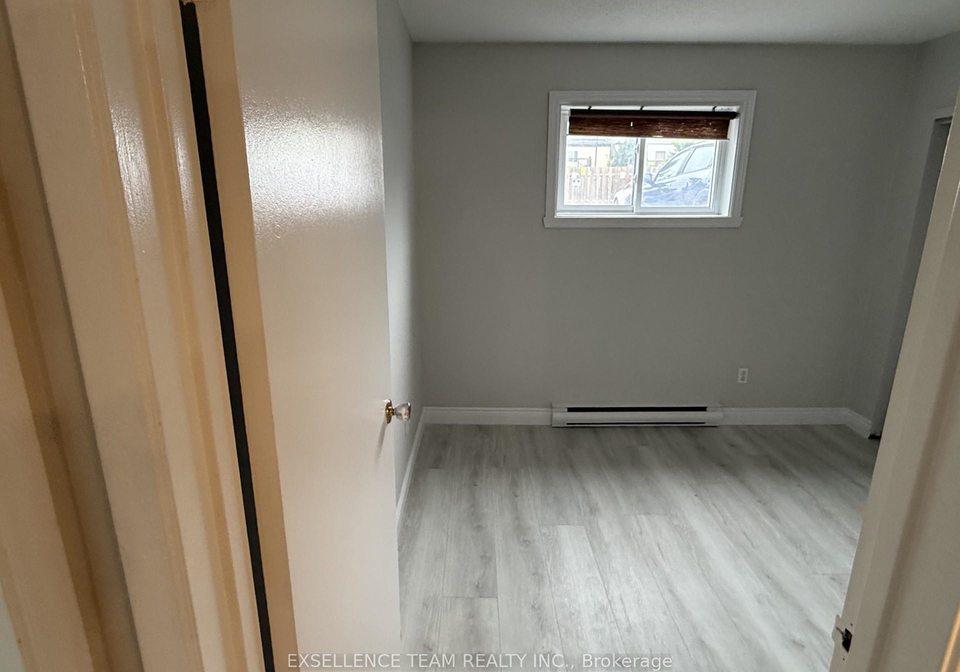 65-race-street-cornwall-ontario-x13522556