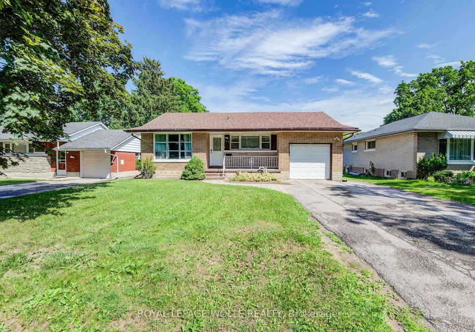 139-elgin-crescent-waterloo-ontario-x13522576