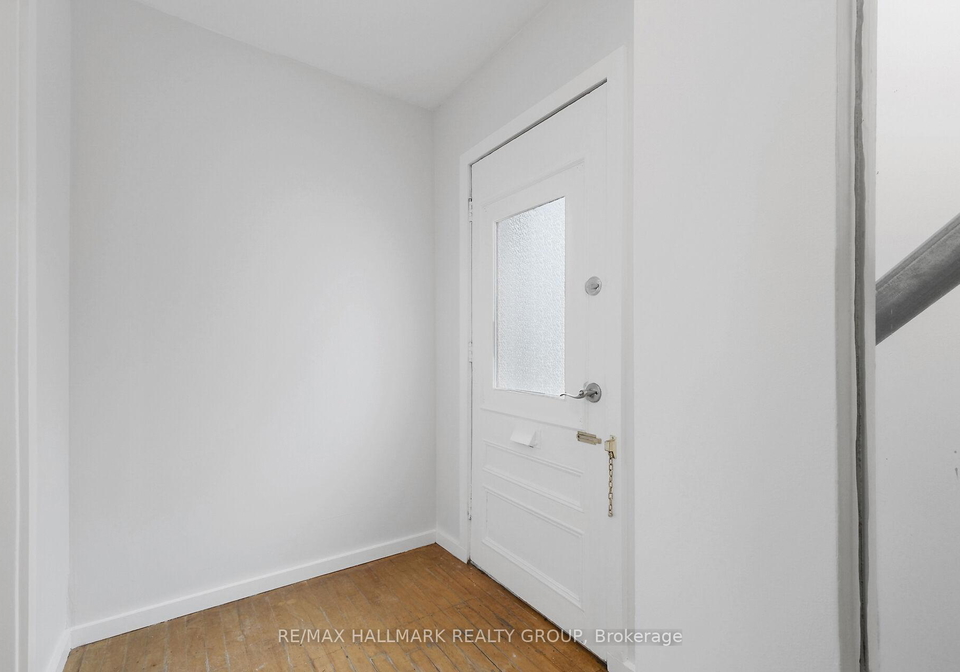 1-taylor-lane-ottawa-ontario-x13522690