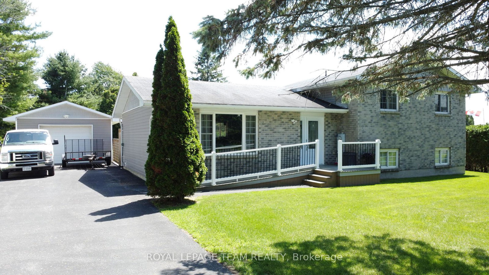 12078-e-lakeshore-drive-e-south-dundas-ontario-x13522720