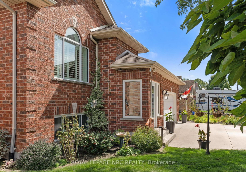 52-thorold-avenue-thorold-ontario-x13523416