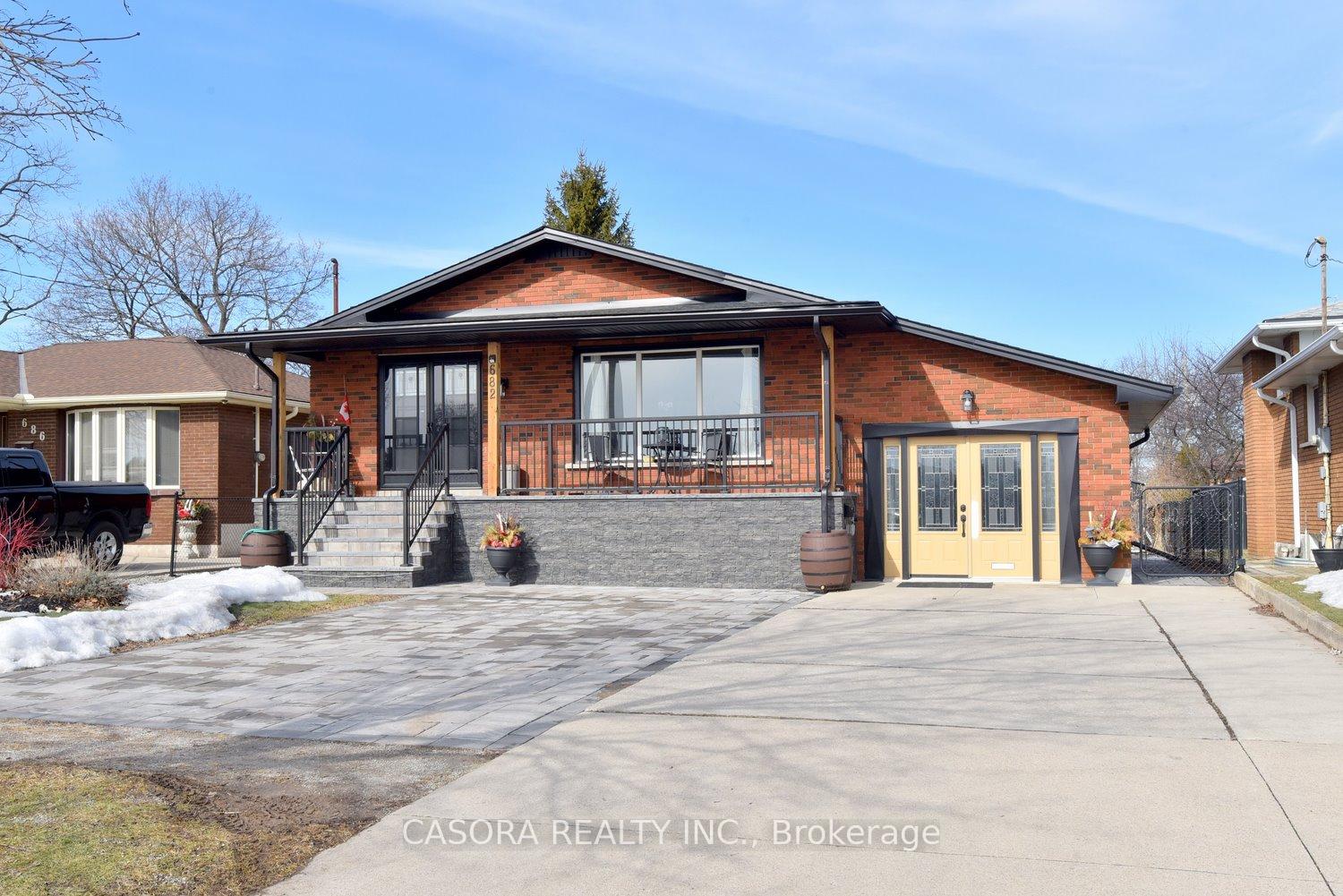 682-mohawk-road-w-hamilton-ontario-x13523678