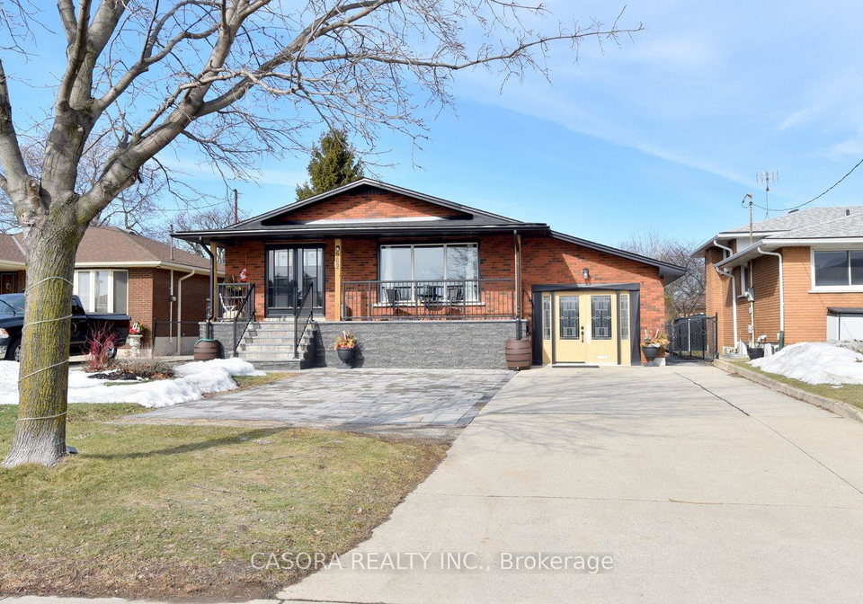 682-mohawk-road-w-hamilton-ontario-x13523678