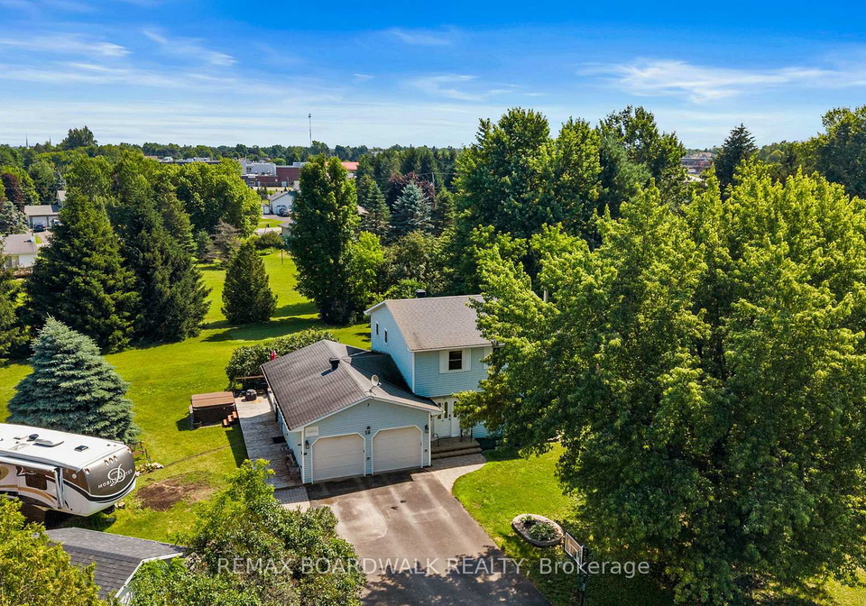 18-berg-crescent-north-grenville-ontario-x13524312