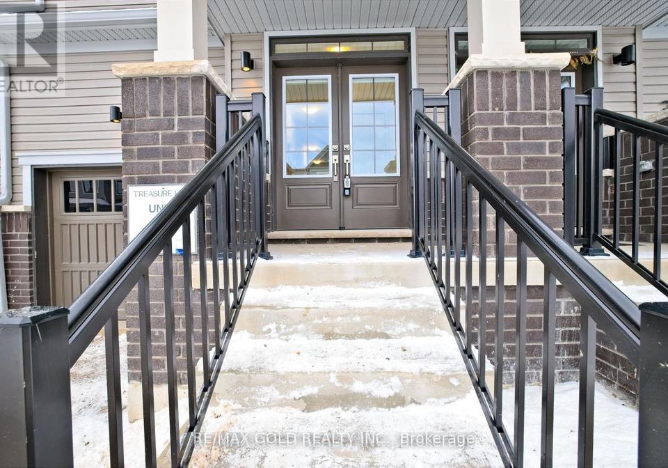 35-radium-common-cambridge-ontario-x13524750