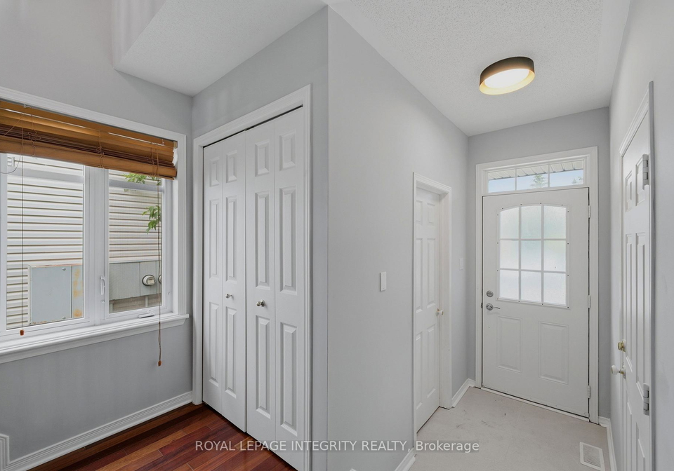 160-deercroft-avenue-ottawa-ontario-x13524788