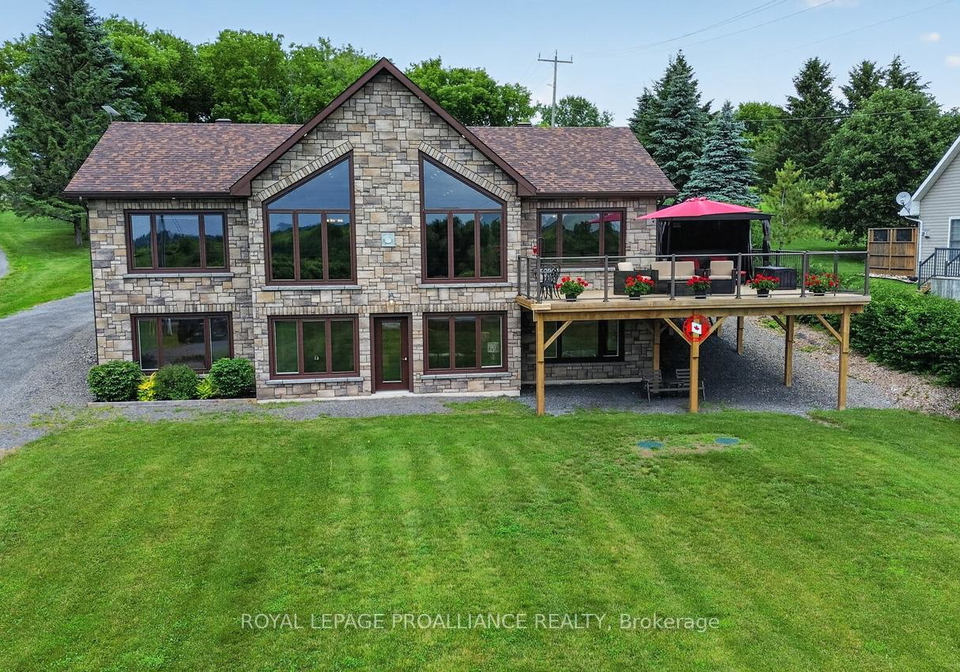 10283-county-road-2-south-dundas-ontario-x13524976