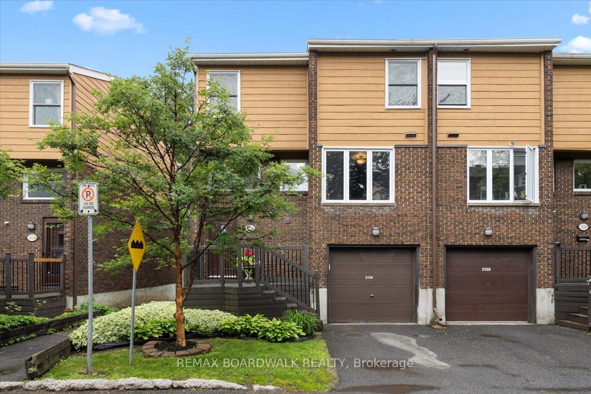 2126-eric-crescent-ottawa-ontario-x13525190