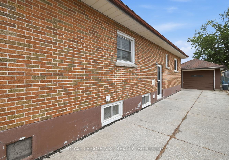 62-lincoln-street-welland-ontario-x13525214