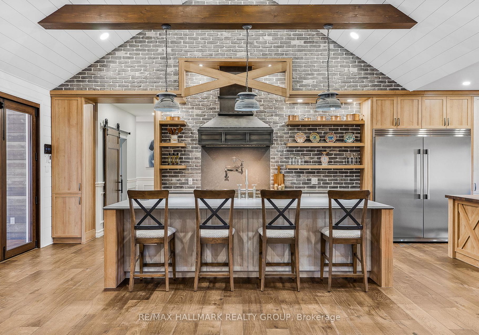 55-de-la-seignerie-estates-e-champlain-ontario-x13525226