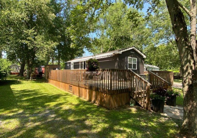 486-county-road-18-prince-edward-county-ontario-x13525342
