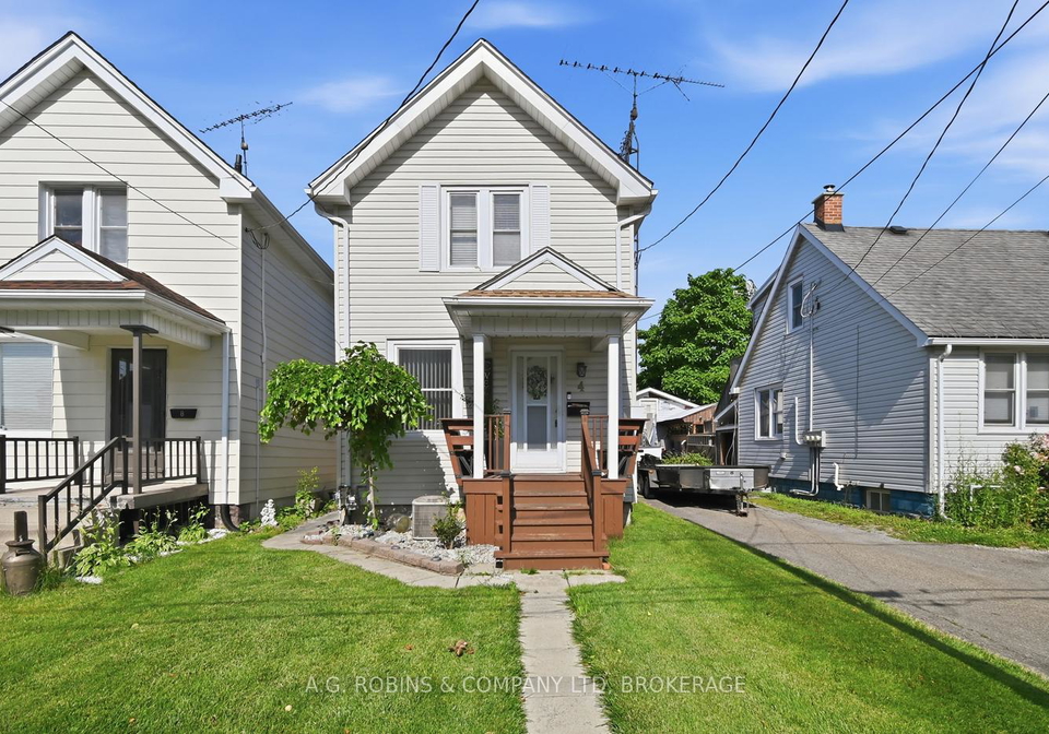 4-clifford-avenue-welland-ontario-x13525352