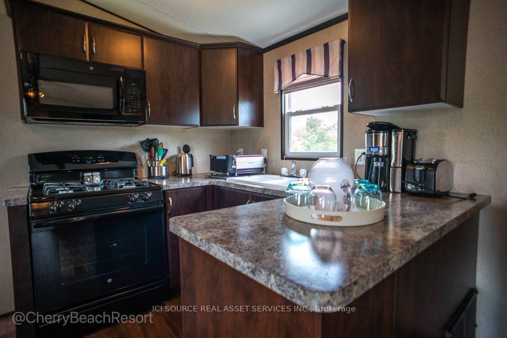 486-county-road-18-prince-edward-county-ontario-x13525374