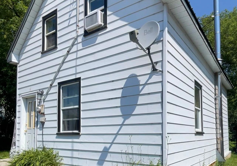 207-jane-street-bonnechere-valley-ontario-x13525394
