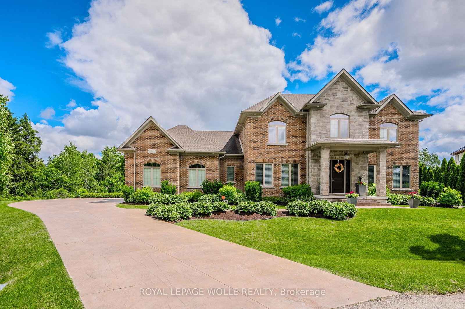 23-highgrove-court-cambridge-ontario-x13525478
