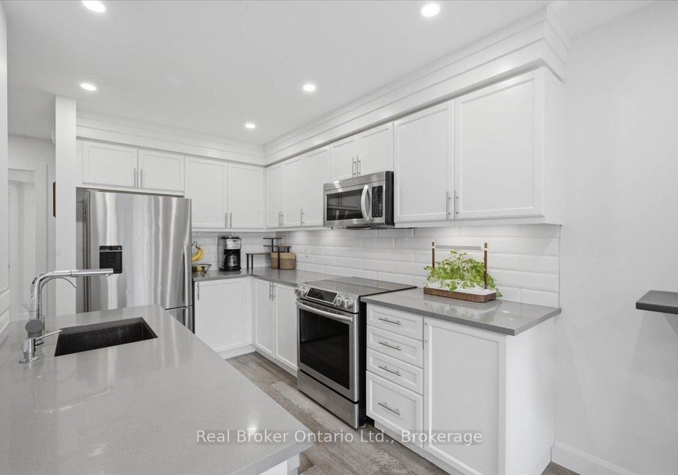 54-laughland-lane-guelph-ontario-x13525494