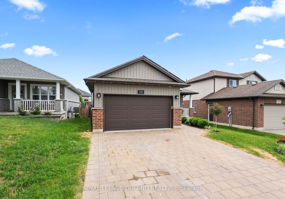 38-leesboro-trail-thames-centre-ontario-x13525512