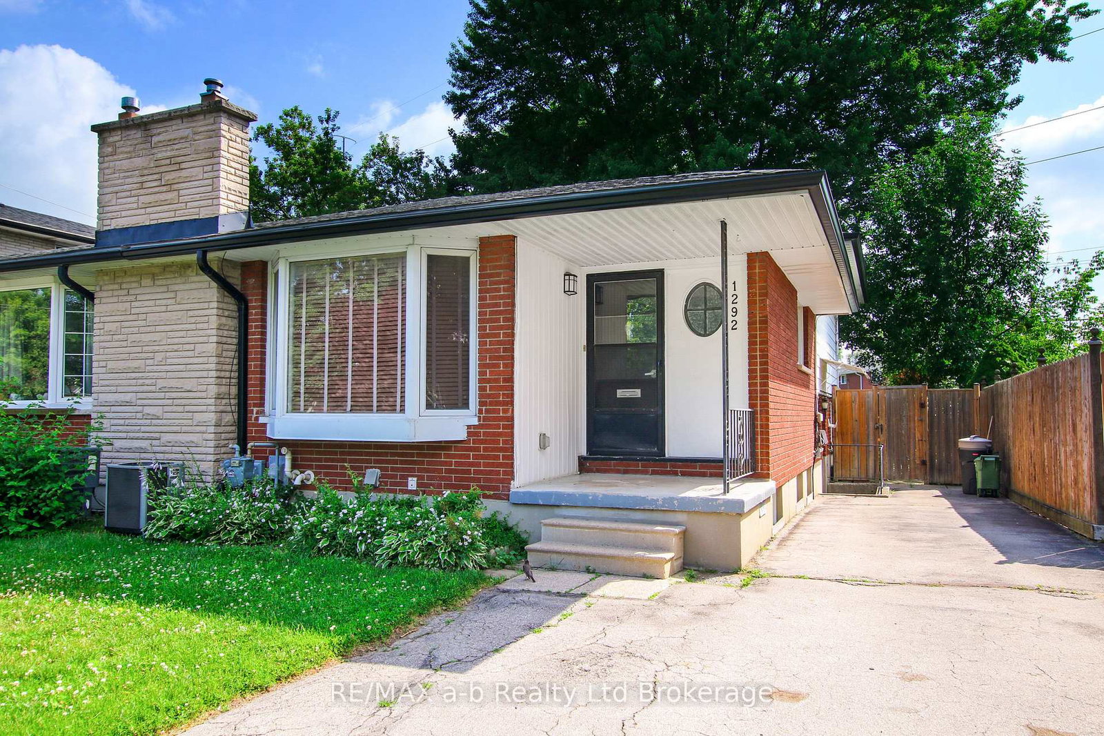 1292-sorrel-road-london-east-ontario-x13525572