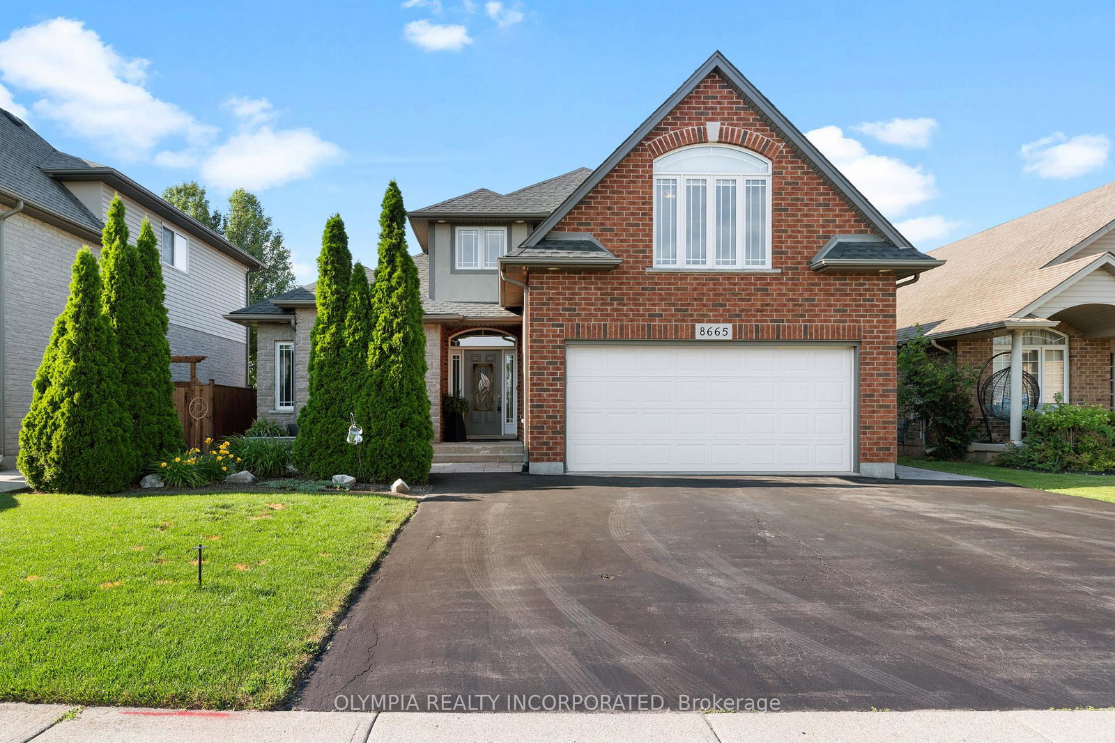 8665-westport-drive-niagara-falls-ontario-x13525800