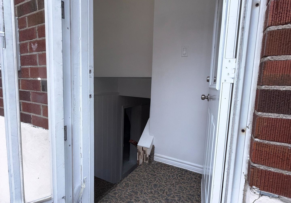 283-east-45th-street-hamilton-ontario-x13525808