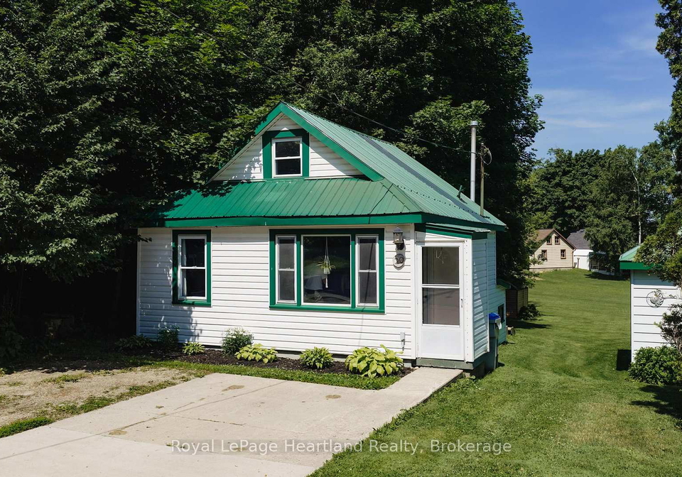 20-william-street-s-central-huron-ontario-x13526052