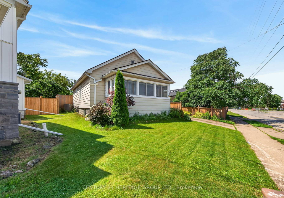 208-carlton-street-st-catharines-ontario-x13526382