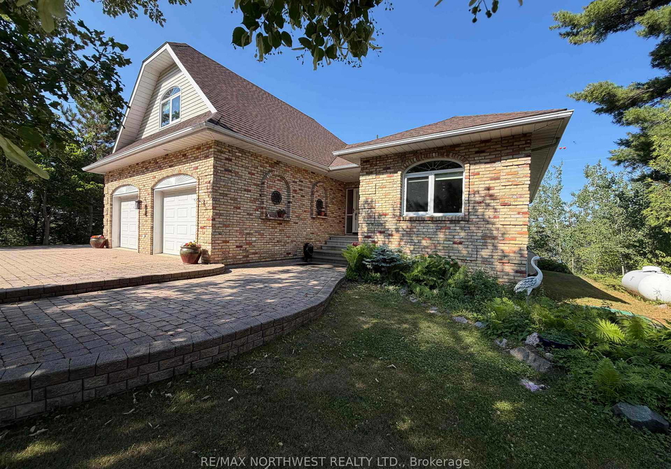 498b-hwy-11-e-rainy-river-remote-area-ontario-x13526820