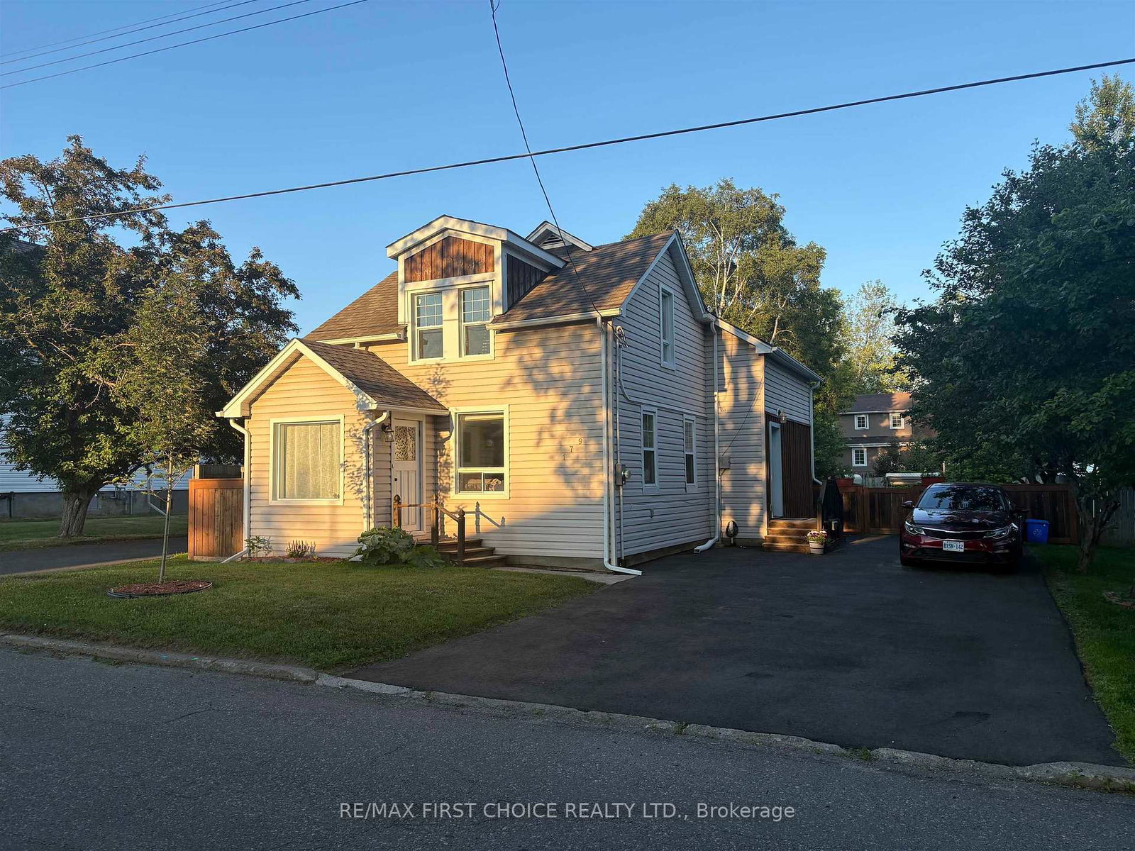 179-windemere-ave-s-thunder-bay-ontario-x13526822