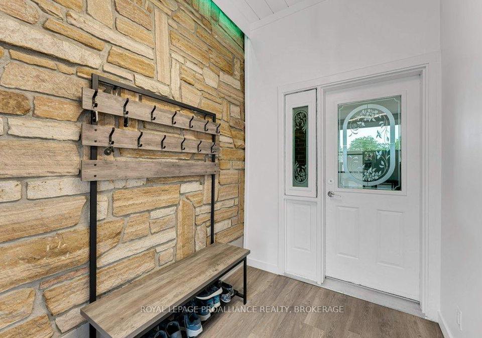 25-willowbank-road-e-front-of-leeds-seeleys-bay-ontario-x13526952