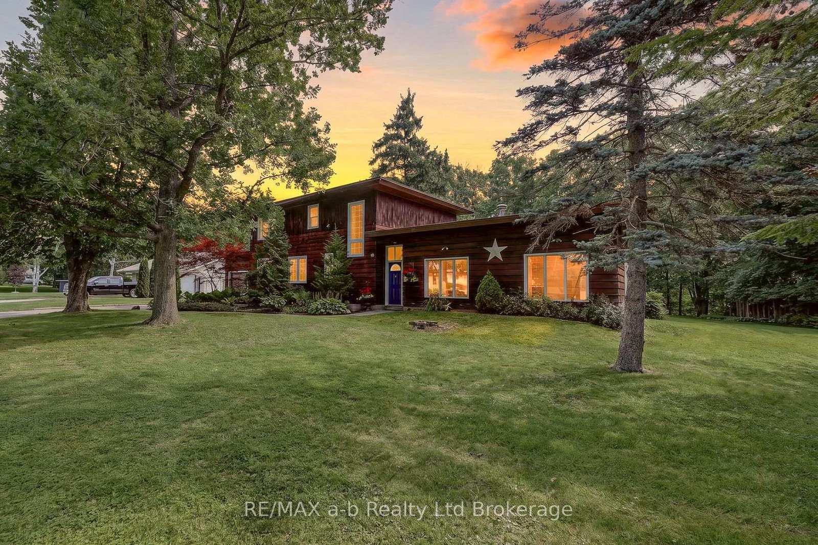 61-parkwood-drive-tillsonburg-ontario-x13527022