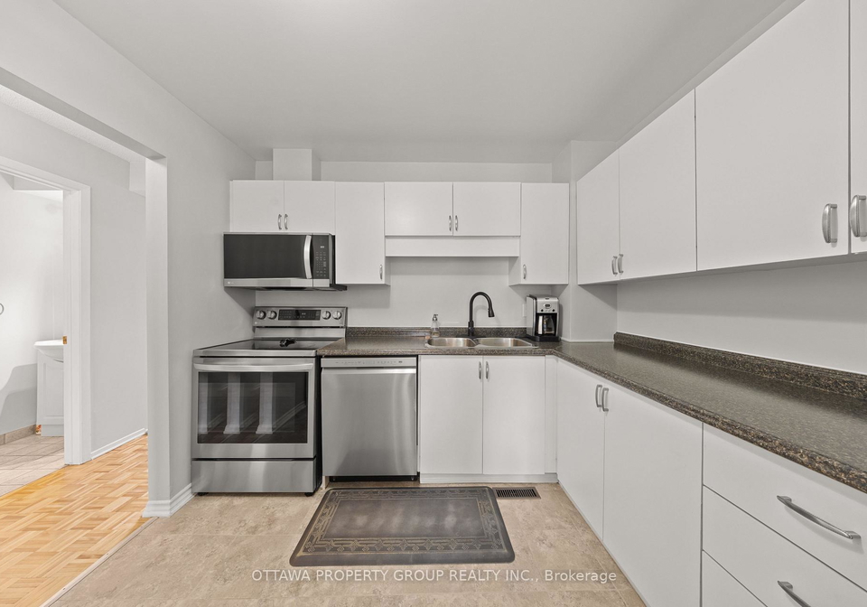 13-bentbrook-crescent-ottawa-ontario-x13527032