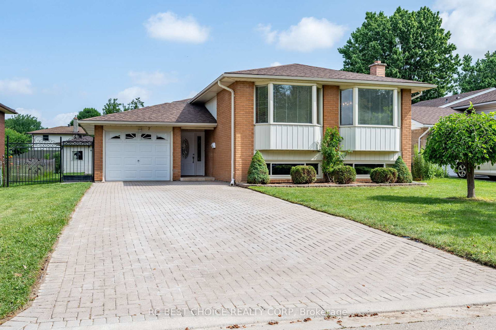 7-harrow-court-london-south-ontario-x13527040