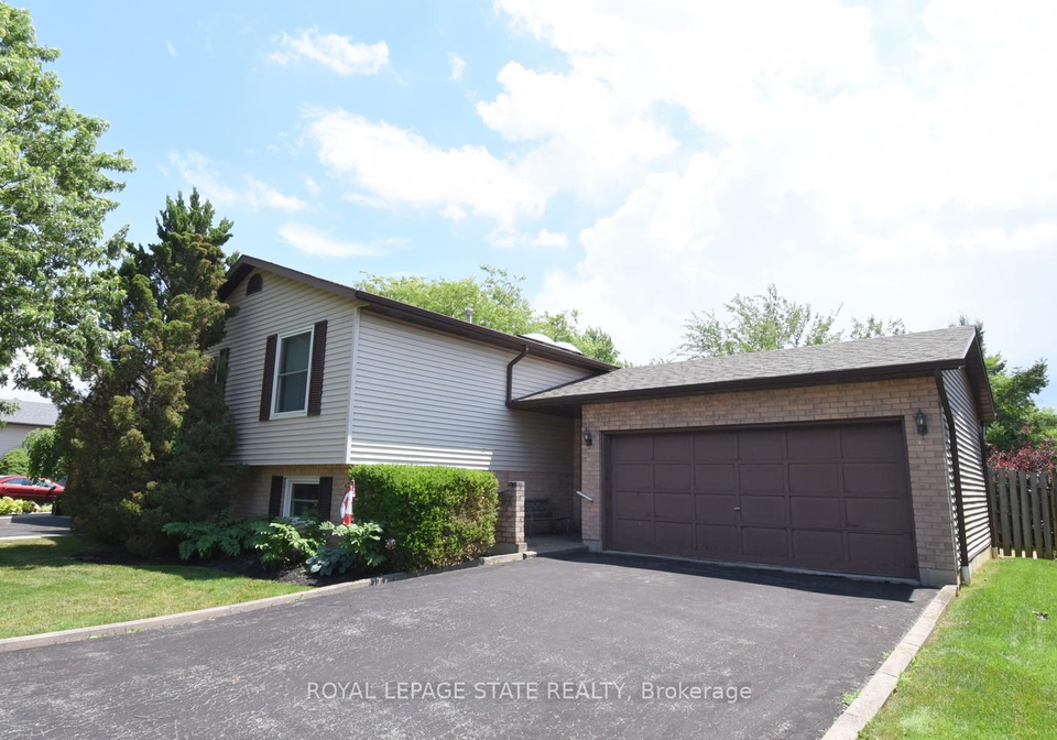 32-mc-master-drive-haldimand-ontario-x13527056