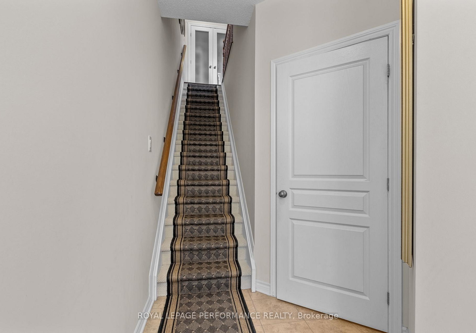 80a-stonehaven-drive-kanata-ontario-x13527322